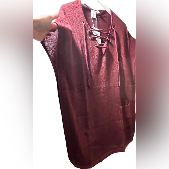 NWT 2 Chic Luxe Lace Burgundy Poncho Short Sleeves Knitted Shirt One size - Picture 7 of 10